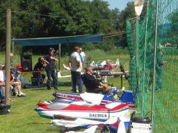 120708-mfg-tag-der-offenen-tuer-melissa-01930